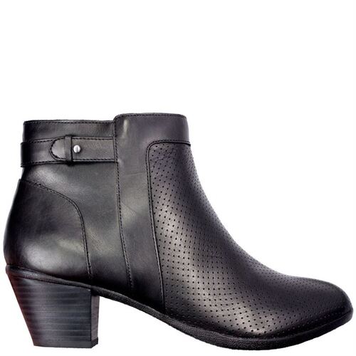 Genie [Colour: Black] [Size: 42]