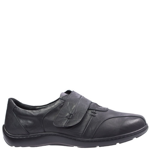 Shan [Colour: Black] [Size: 42]