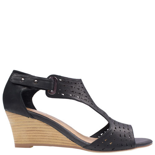 Udukka [Colour: Black] [Size: 42]