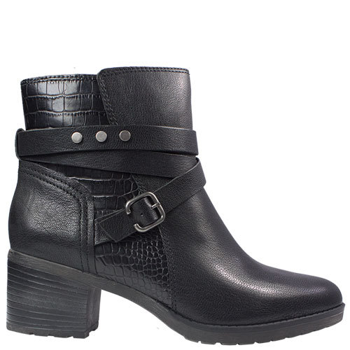 Ringer [Colour: Black] [Size: 10]