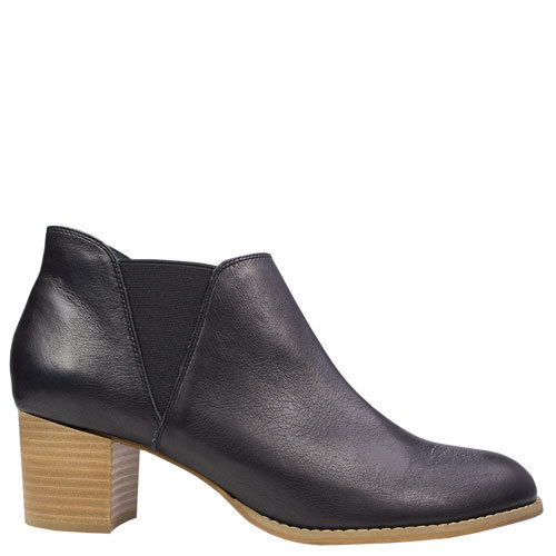 Scarab [Colour: Black] [Size: 42]