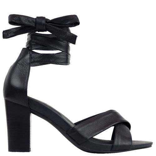 Alana [Colour: Black] [Size: 10]