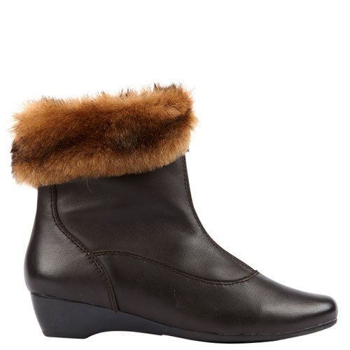 Dannica [Colour: Brown] [Size: 10]