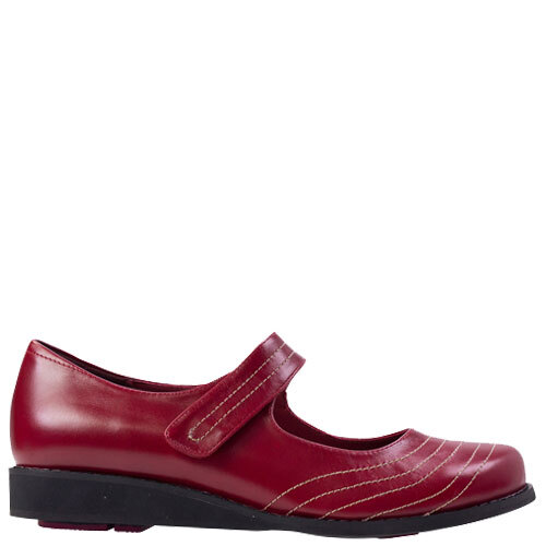 Madge [Colour: Red] [Size: 42]