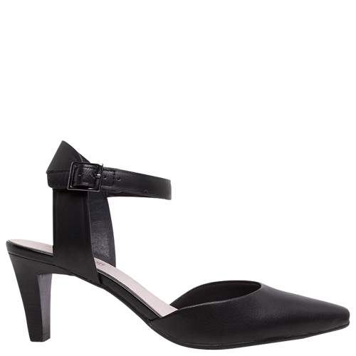 Majesta [Colour: Black] [Size: 10]