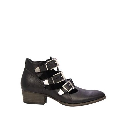 Lustrous [Colour: Black] [Size: 42]