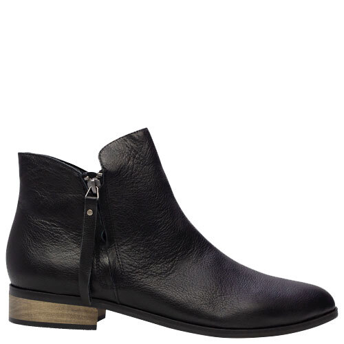 Icecap [Colour: Black] [Size: 42]