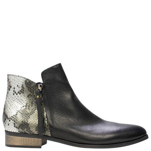 Icecap [Colour: Black/Pewter] [Size: 42]