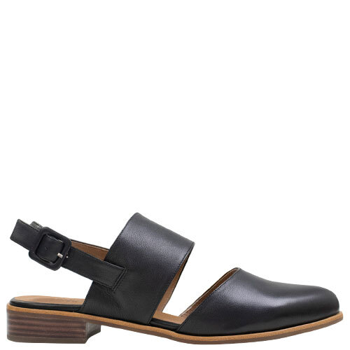 Azis [Colour: Black] [Size: 43]