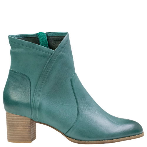 Slack [Colour: Emerald] [Size: 42]